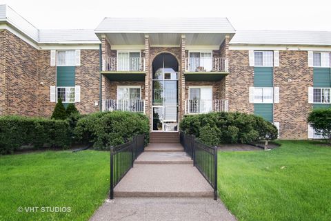 Photo of 1619 N Windsor Drive #310, Arlington Heights, IL 60004 (MLS # 12574348)