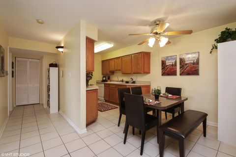 Tiny photo for 1619 N Windsor Drive #310, Arlington Heights, IL 60004 (MLS # 12574348)