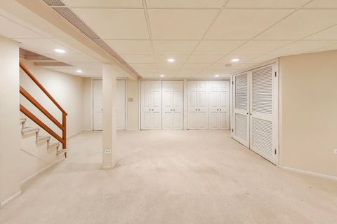 Tiny photo for 621 E Grove Street, Arlington Heights, IL 60005 (MLS # 12596304)