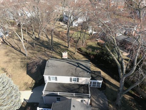 Tiny photo for 621 E Grove Street, Arlington Heights, IL 60005 (MLS # 12596304)