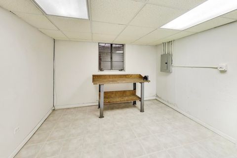 Tiny photo for 621 E Grove Street, Arlington Heights, IL 60005 (MLS # 12596304)