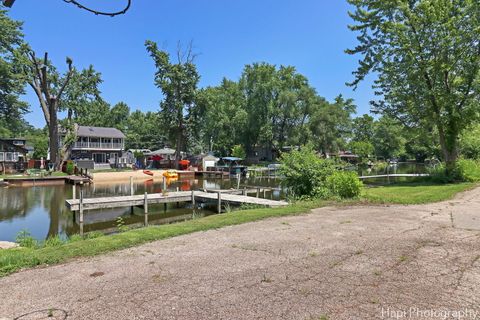 Tiny photo for 26377 W Marie Avenue, Antioch, IL 60002 (MLS # 12420125)