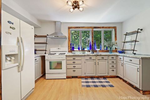 Tiny photo for 26377 W Marie Avenue, Antioch, IL 60002 (MLS # 12420125)