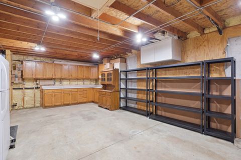 Tiny photo for 2221 Charmingfare Drive, Woodridge, IL 60517 (MLS # 12584884)