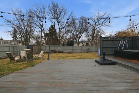 Tiny photo for 2221 Charmingfare Drive, Woodridge, IL 60517 (MLS # 12584884)