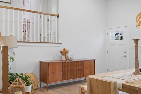 Tiny photo for 2221 Charmingfare Drive, Woodridge, IL 60517 (MLS # 12584884)