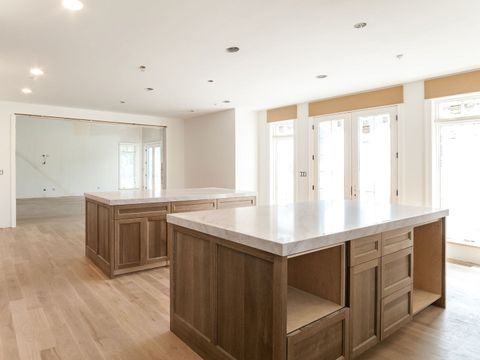 Tiny photo for 1 Morrison Road, Northbrook, IL 60062 (MLS # 12337252)