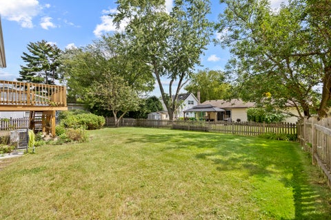 Tiny photo for 215 PARKCHESTER Road, Elk Grove Village, IL 60007 (MLS # 12746302)