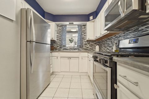 Tiny photo for 13210 S Carondolet Avenue, Chicago, IL 60633 (MLS # 12590307)