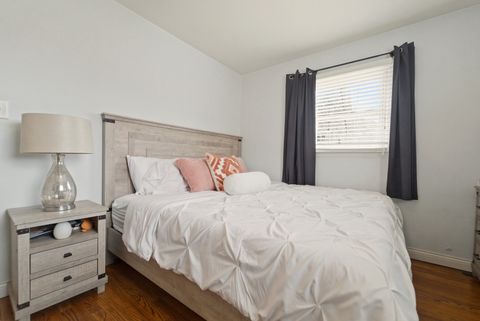 Tiny photo for 13210 S Carondolet Avenue, Chicago, IL 60633 (MLS # 12590307)