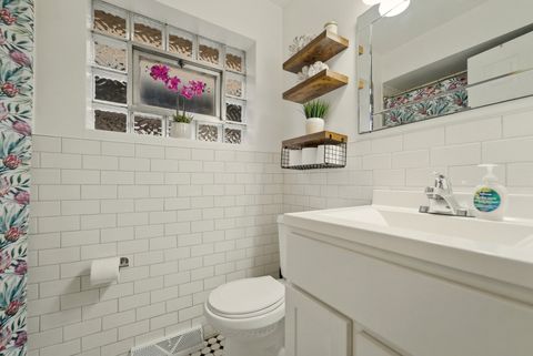 Tiny photo for 13210 S Carondolet Avenue, Chicago, IL 60633 (MLS # 12590307)