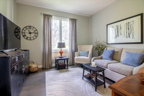 Tiny photo for 190 Planters Row, Geneva, IL 60134 (MLS # 12461502)