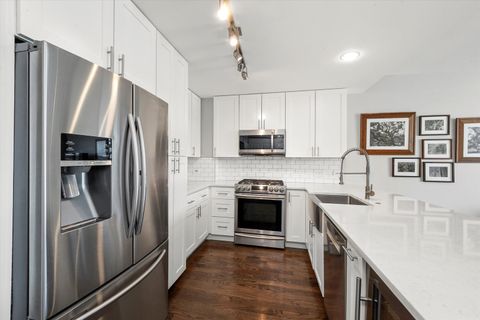 Tiny photo for 1515 S Prairie Avenue #910, Chicago, IL 60605 (MLS # 12581820)