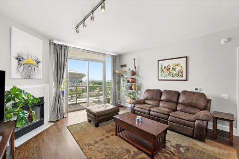 Tiny photo for 1515 S Prairie Avenue #910, Chicago, IL 60605 (MLS # 12581820)