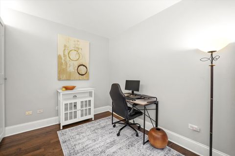 Tiny photo for 1515 S Prairie Avenue #910, Chicago, IL 60605 (MLS # 12581820)