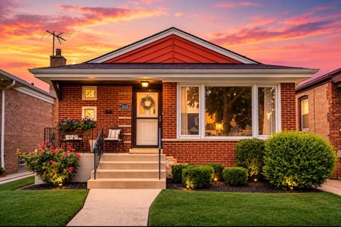 Photo of 3818 W 110th Street, Chicago, IL 60655 (MLS # 12703023)