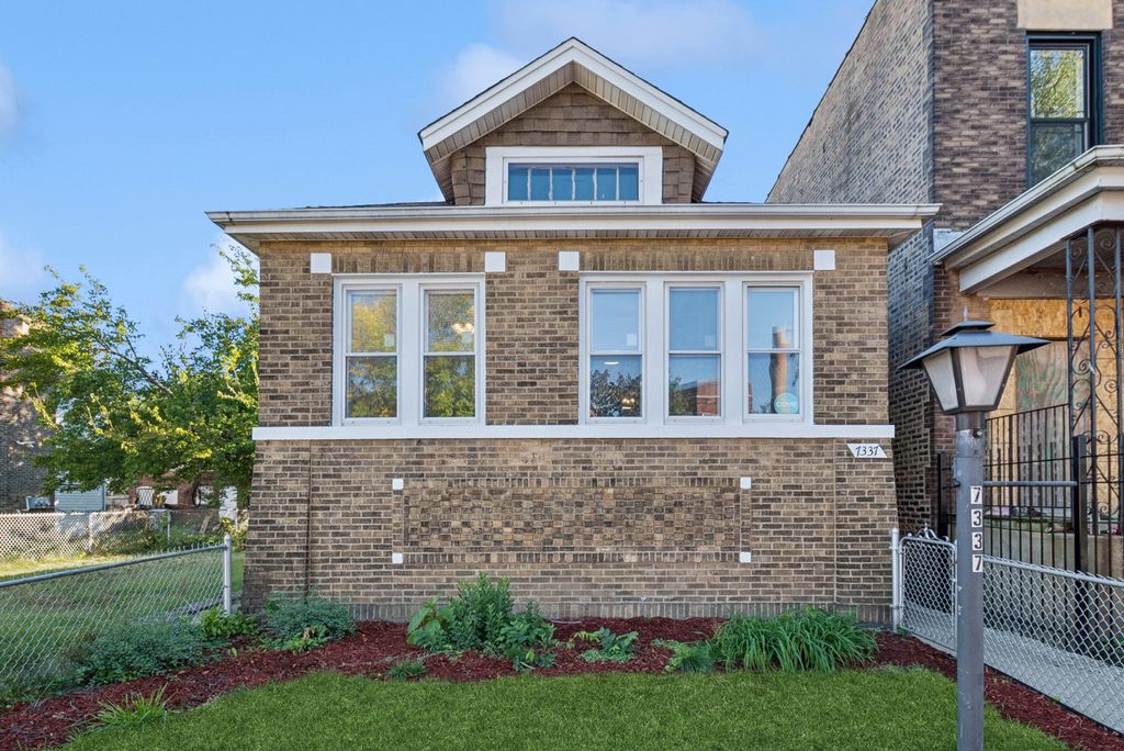 Photo for 7337 S University Avenue, Chicago, IL 60619 (MLS # 12494980)