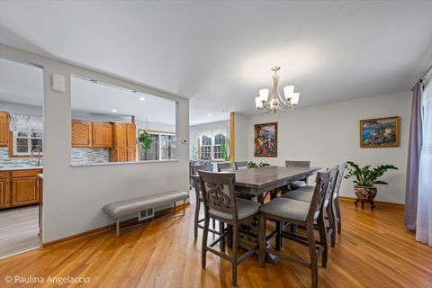 Tiny photo for 25225 N Virginia Avenue N, Lake Zurich, IL 60047 (MLS # 12611627)