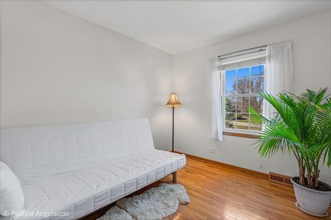 Tiny photo for 25225 N Virginia Avenue N, Lake Zurich, IL 60047 (MLS # 12611627)