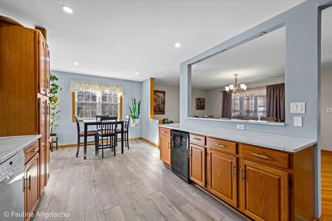 Tiny photo for 25225 N Virginia Avenue N, Lake Zurich, IL 60047 (MLS # 12611627)