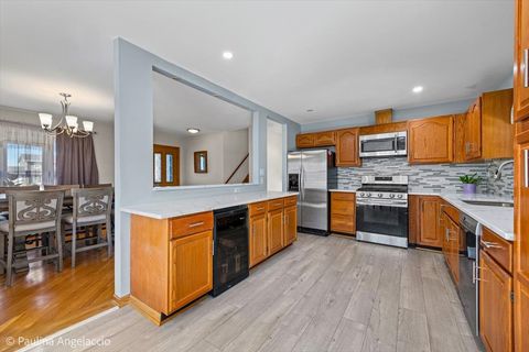 Tiny photo for 25225 N Virginia Avenue N, Lake Zurich, IL 60047 (MLS # 12611627)