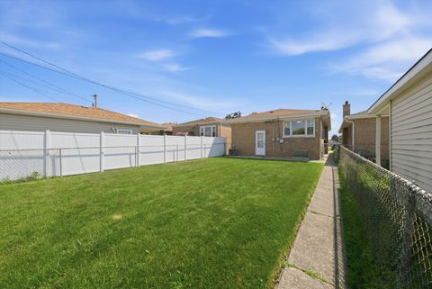Tiny photo for 12718 S Justine Street, Calumet Park, IL 60827 (MLS # 12714987)