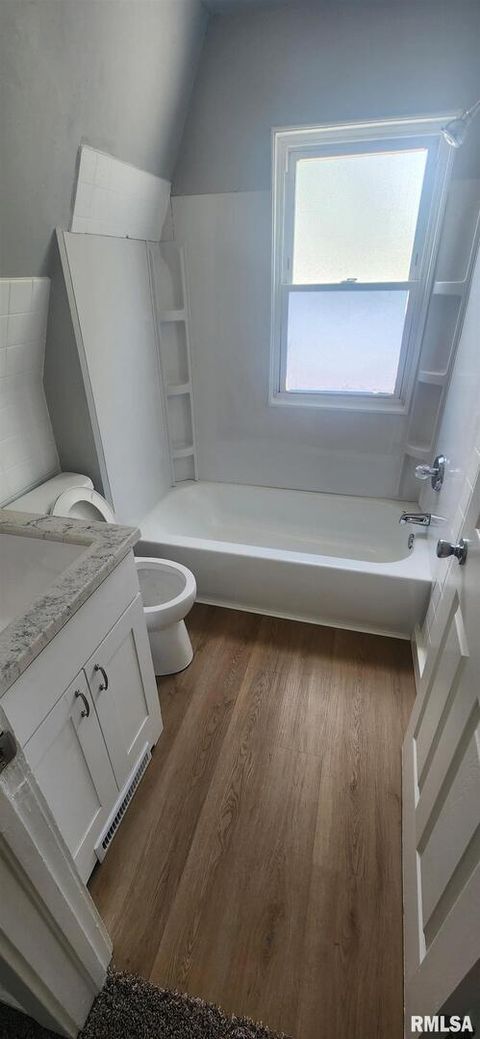 Tiny photo for 2419 AVENUE OF THE CITIES Avenue, Moline, IL 61265 (MLS # QC4267011)