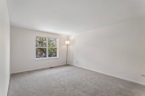 Tiny photo for 4930 S Cornell Avenue #E, Chicago, IL 60615 (MLS # 12719609)