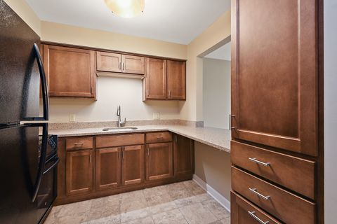 Tiny photo for 10300 Village Circle Drive #4407, Palos Park, IL 60464 (MLS # 12342883)