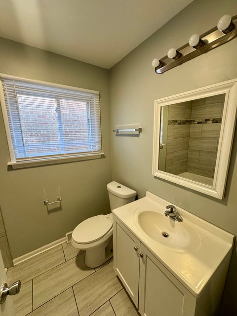 Tiny photo for 1102 W 111th Street, Chicago, IL 60643 (MLS # 12686322)