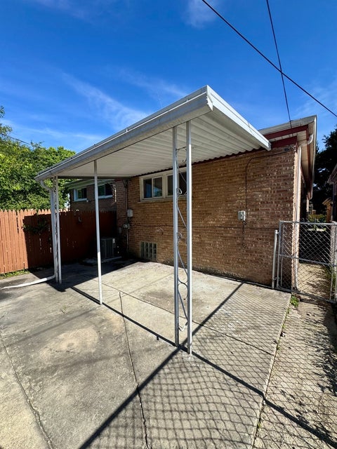 Tiny photo for 1102 W 111th Street, Chicago, IL 60643 (MLS # 12686322)