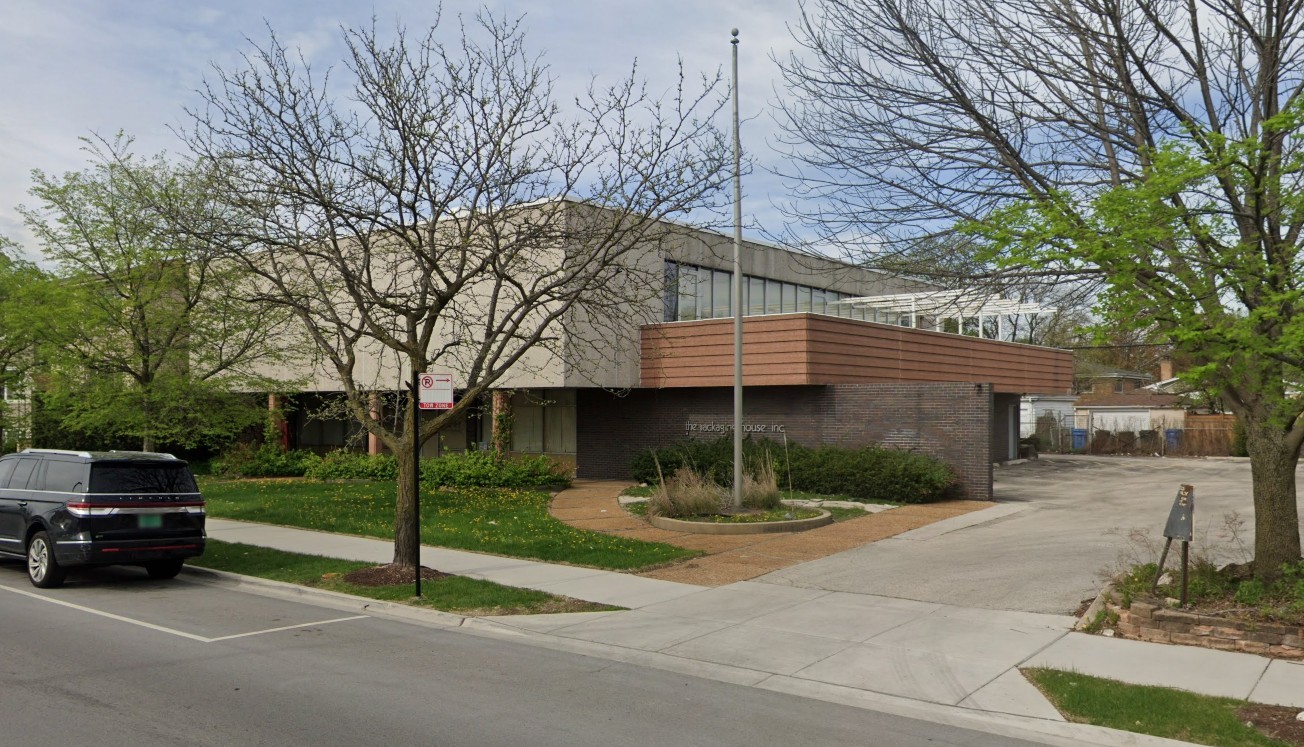 6330 N Pulaski Road