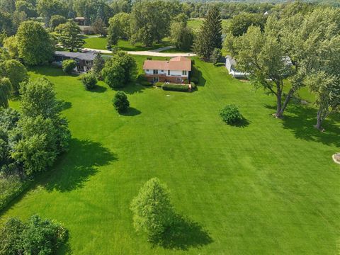 Tiny photo for 1503 Laurel Court, Sleepy Hollow, IL 60118 (MLS # 12694674)