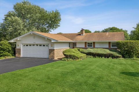 Photo of 1503 Laurel Court, Sleepy Hollow, IL 60118 (MLS # 12694674)