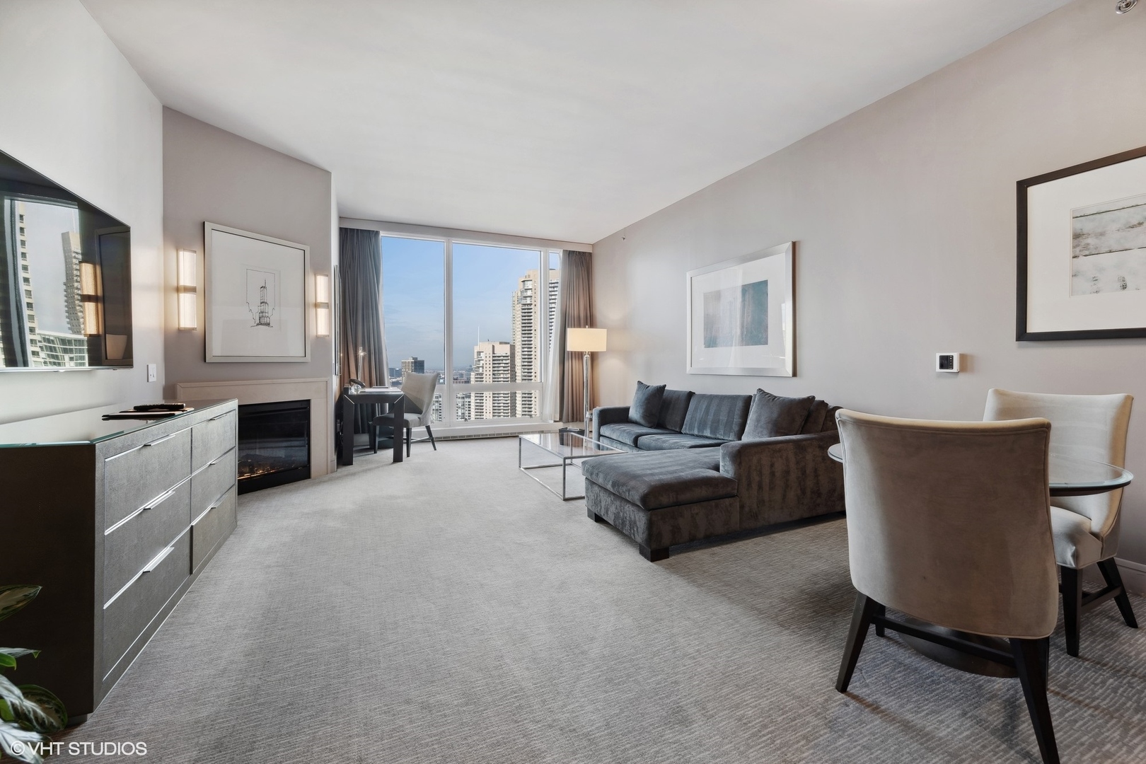 401 N Wabash Avenue 2322