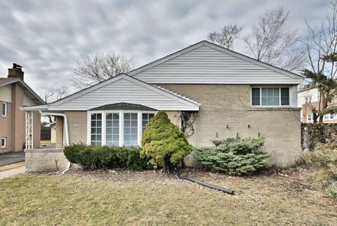 Tiny photo for Lincolnwood, IL 60712 (MLS # 12600881)