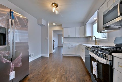 Tiny photo for Lincolnwood, IL 60712 (MLS # 12600881)