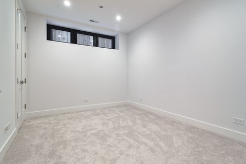 Tiny photo for 1418 W Warner Avenue, Chicago, IL 60613 (MLS # 12624942)