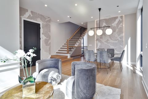 Tiny photo for 1418 W Warner Avenue, Chicago, IL 60613 (MLS # 12624942)