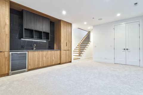 Tiny photo for 1418 W Warner Avenue, Chicago, IL 60613 (MLS # 12624942)