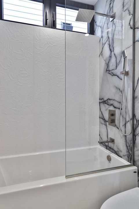 Tiny photo for 1418 W Warner Avenue, Chicago, IL 60613 (MLS # 12624942)