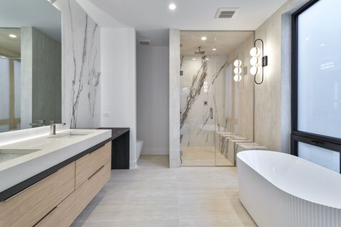 Tiny photo for 1418 W Warner Avenue, Chicago, IL 60613 (MLS # 12624942)