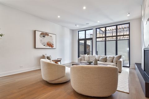 Tiny photo for 1418 W Warner Avenue, Chicago, IL 60613 (MLS # 12624942)