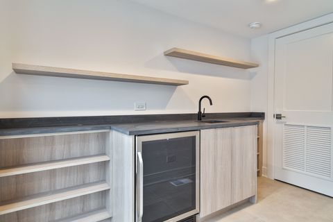 Tiny photo for 1418 W Warner Avenue, Chicago, IL 60613 (MLS # 12624942)