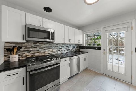Tiny photo for 626 S Main Street, Lombard, IL 60148 (MLS # 12621580)