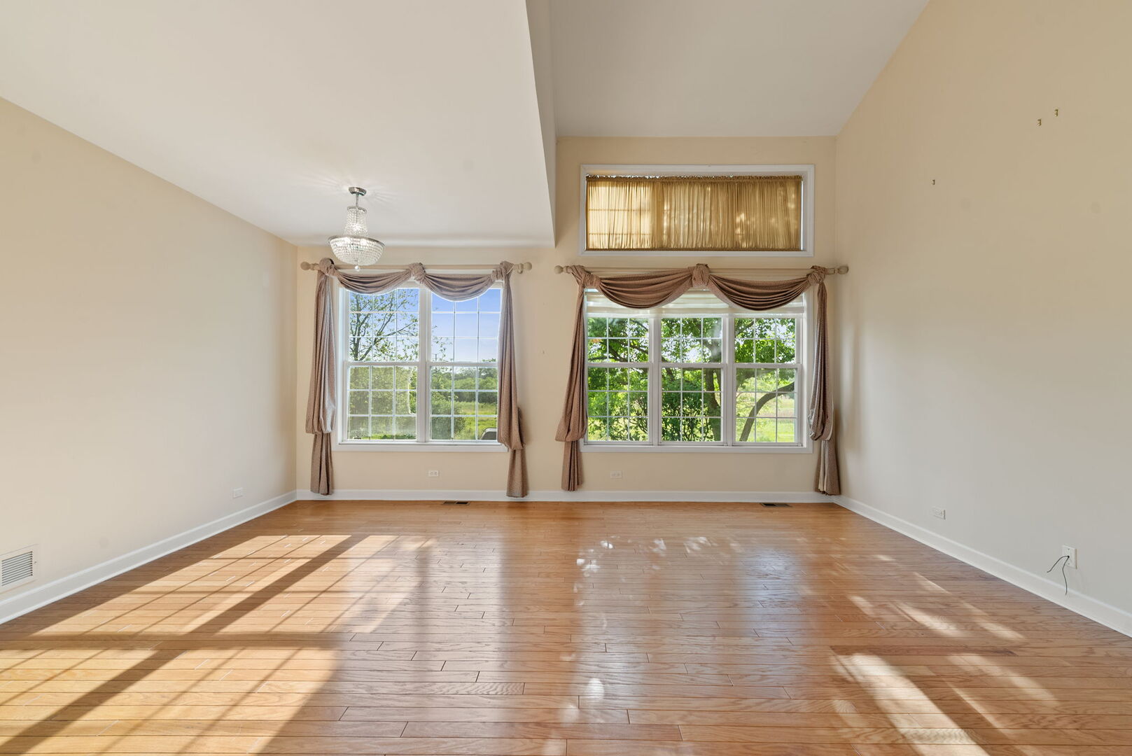 7324 Chestnut Hills Drive