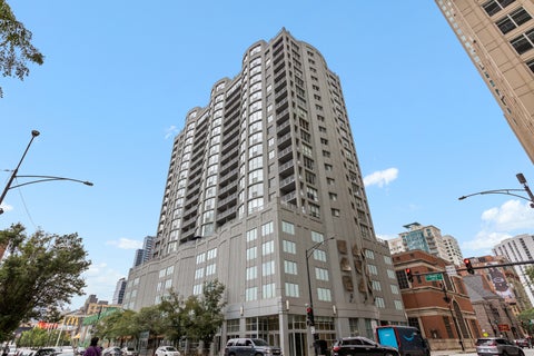 Photo of 600 N Dearborn Street #1707, Chicago, IL 60654 (MLS # 12766576)
