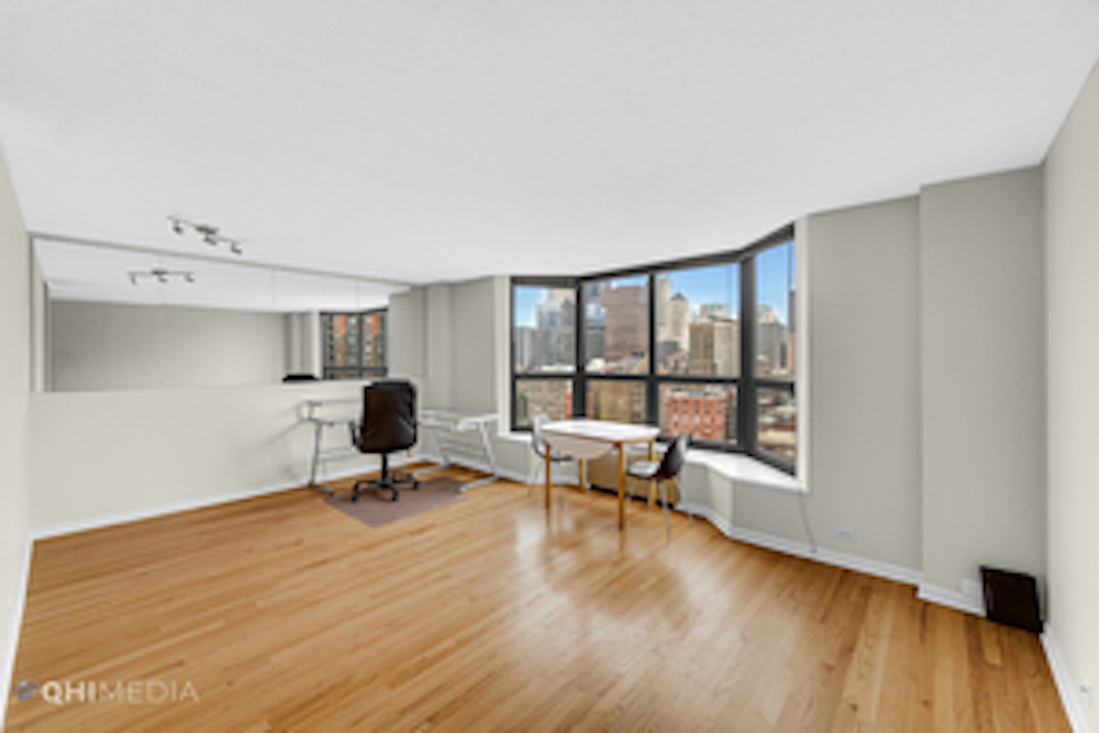 899 S Plymouth Court 1910