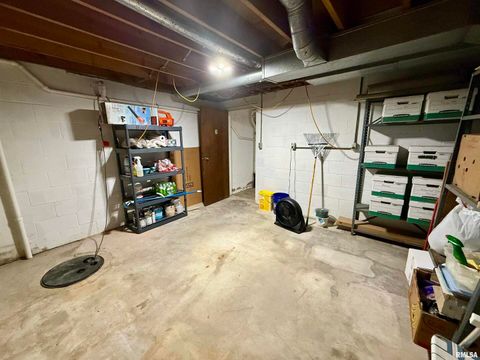 Tiny photo for 3715 35TH Street #3, Moline, IL 61265 (MLS # QC4268371)