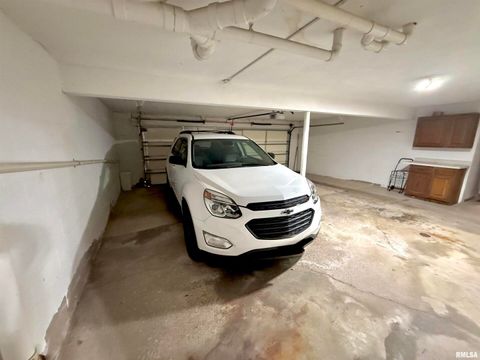 Tiny photo for 3715 35TH Street #3, Moline, IL 61265 (MLS # QC4268371)